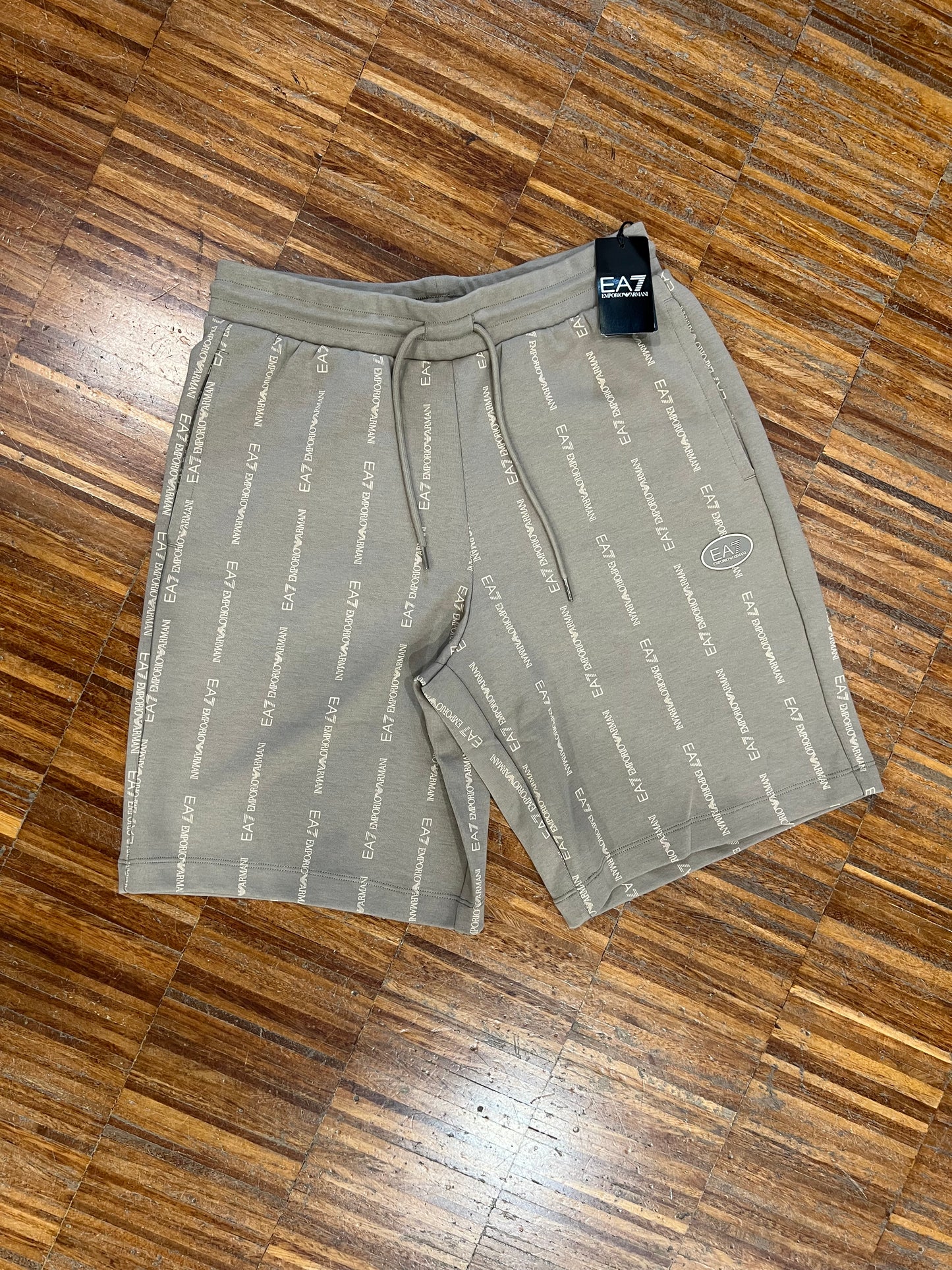 EA7 Emporio Armani – Pantaloncino Uomo in Cotone Tessuto Logato