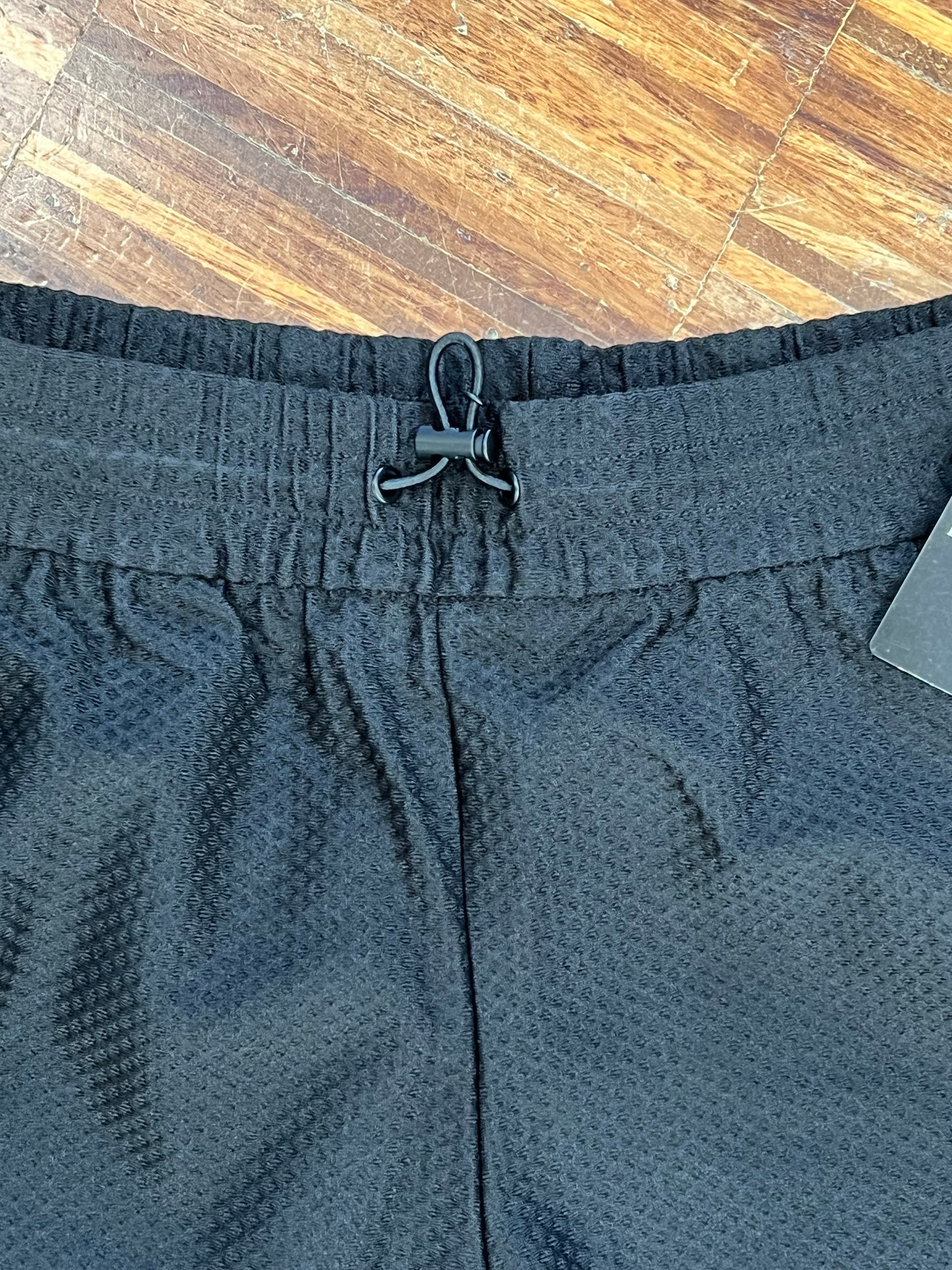 EA7 Emporio Armani – Pantaloncino in Tessuto Tecnico