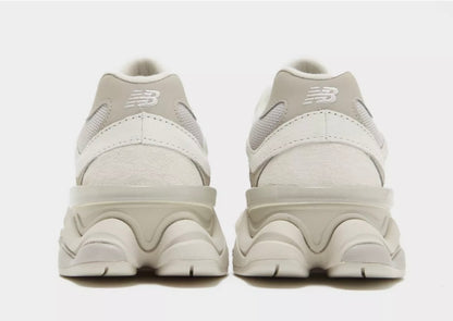New Balance 9060 Uomo - In Arrivo