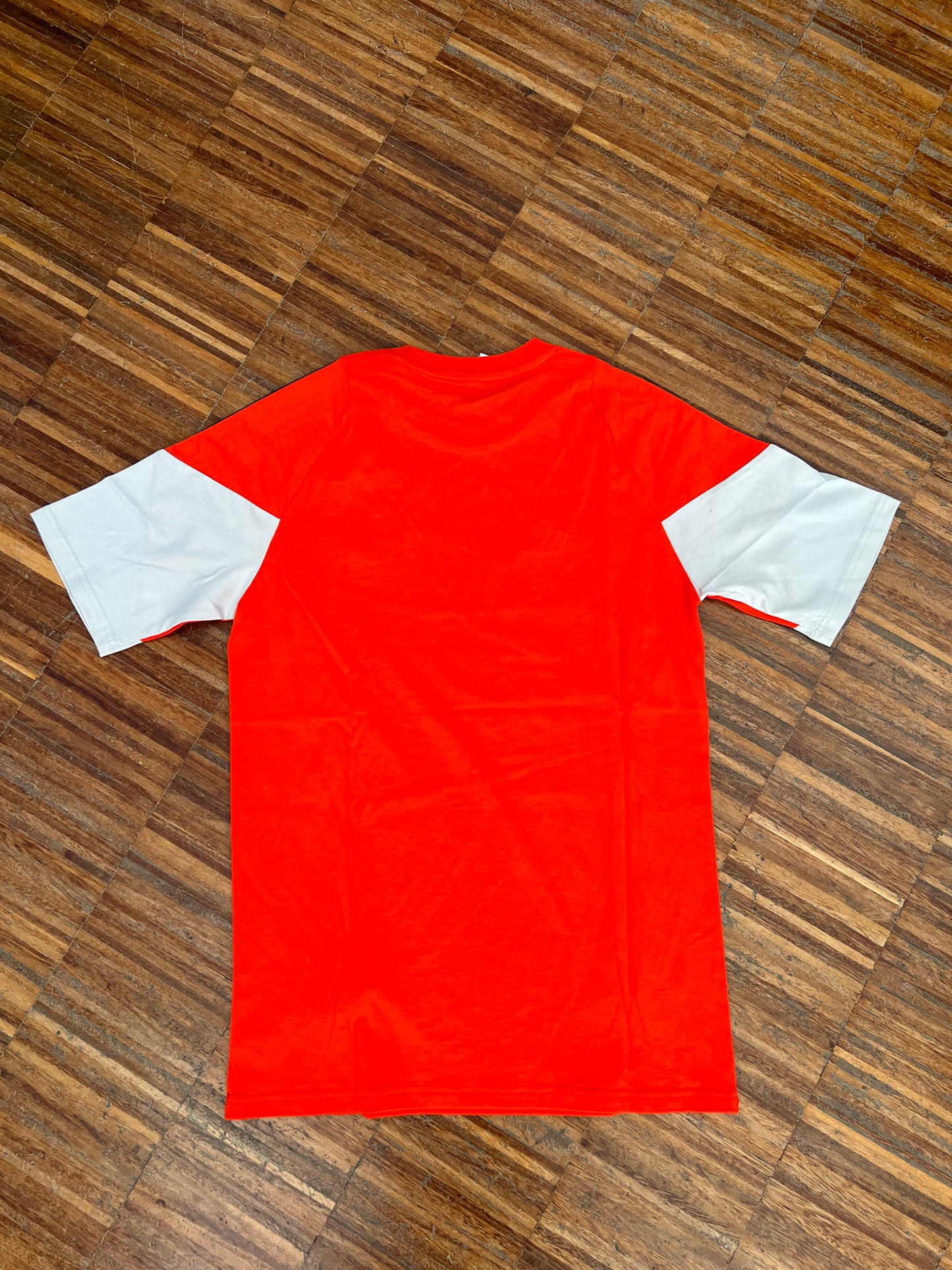 Adidas Bayern Monaco Completino Ufficiale Stagione 2026 – T-Shirt + Pantaloncino