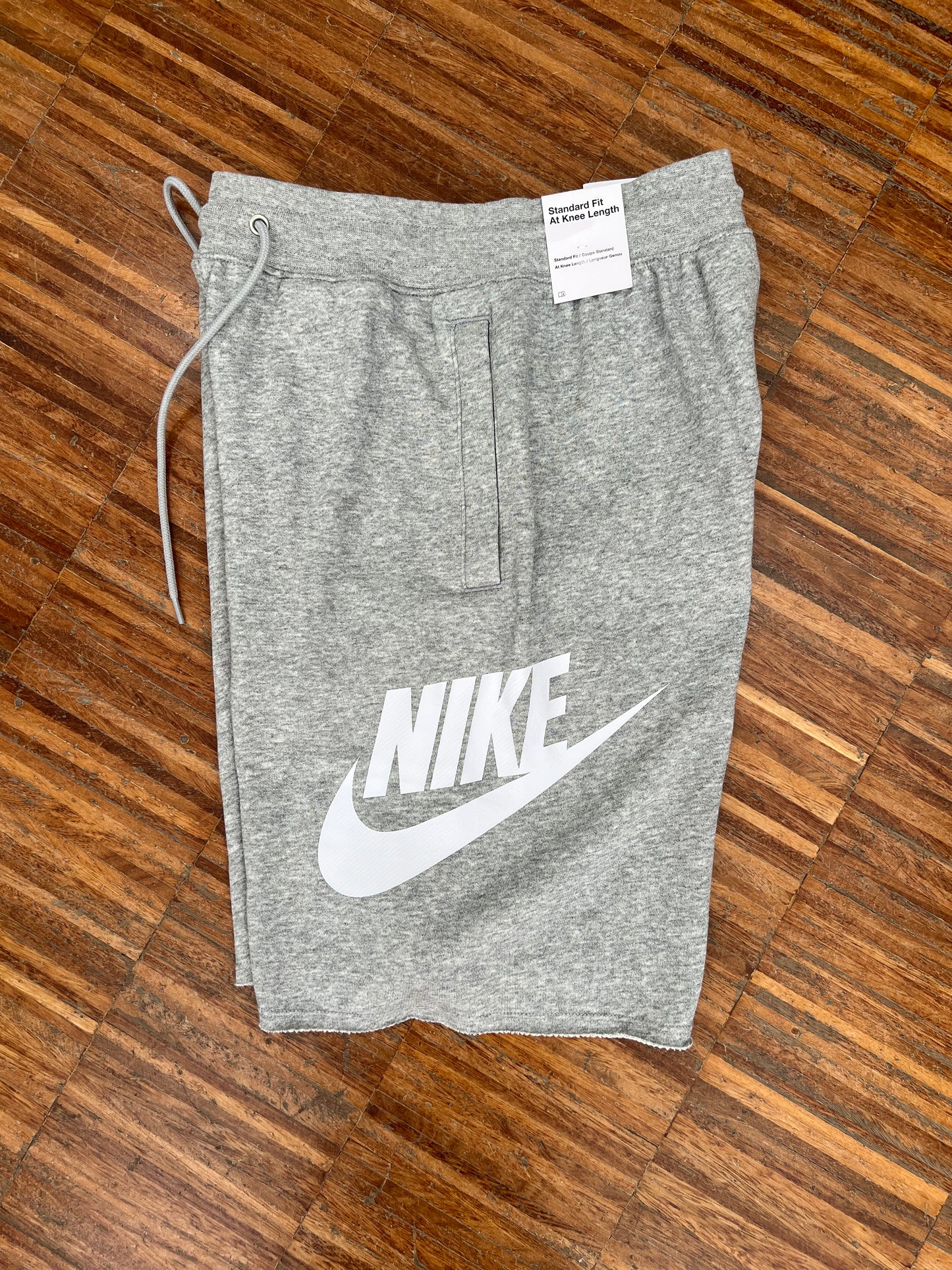 Nike Pantaloncino in Cotone – Grigio con Logo Bianco