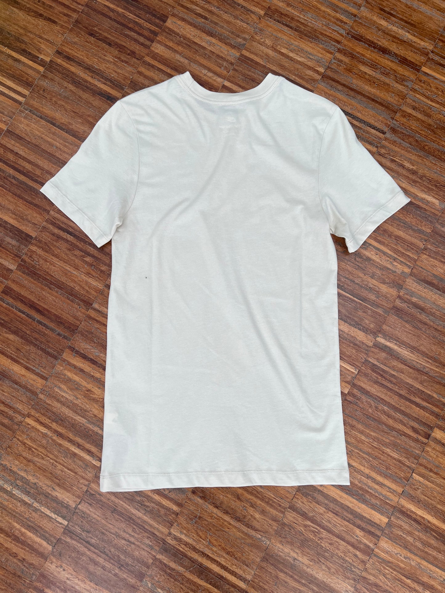 Nike T-Shirt in Cotone – Sabbia