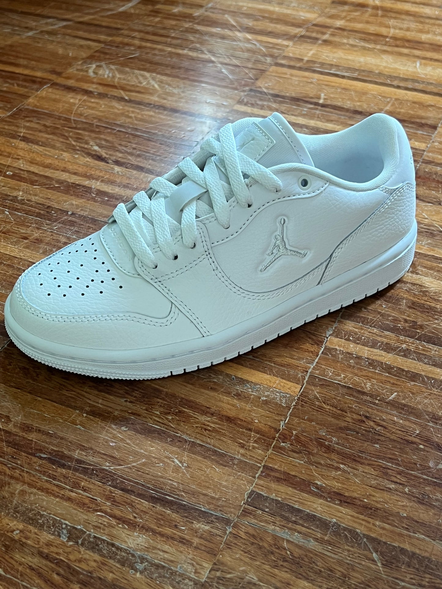 Nike Jordan Court Connect Low GS