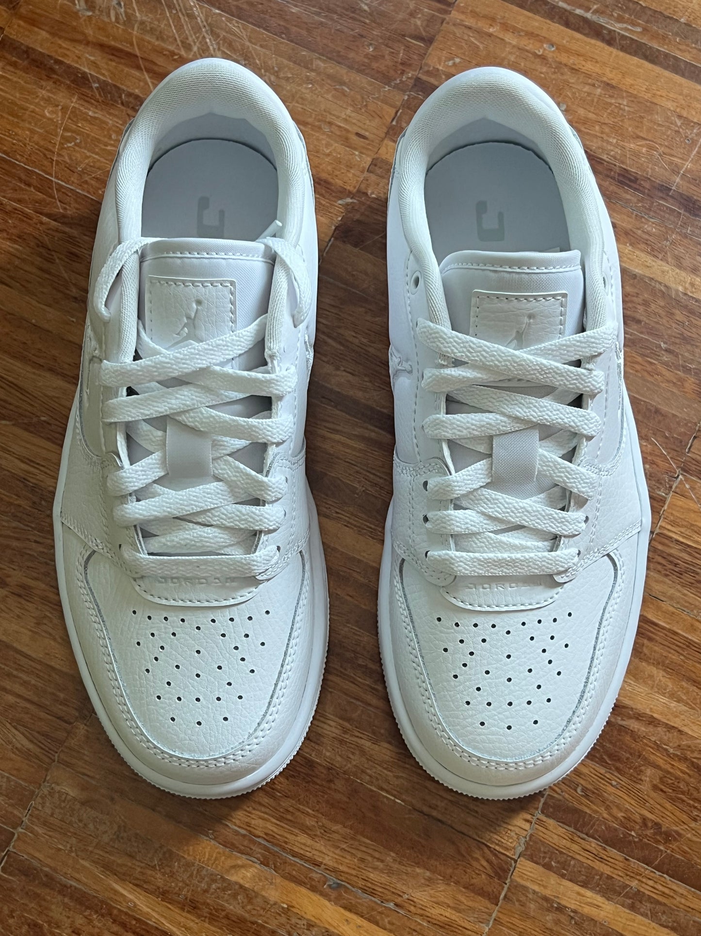 Nike Jordan Court Connect Low GS