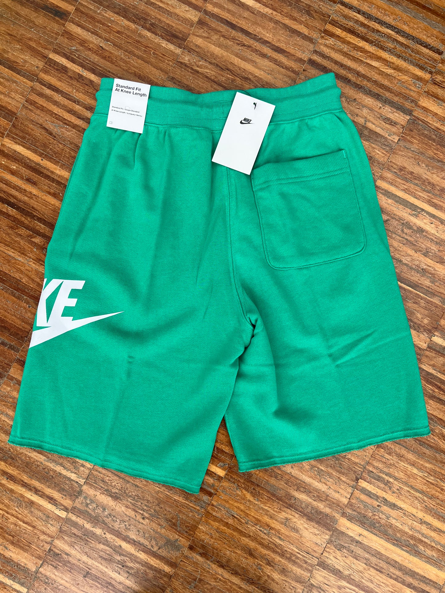 Nike Pantaloncino Uomo – Verde / Scritta Bianca
